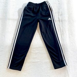 Adidas Jogger Youth boys SZ 7 - Black